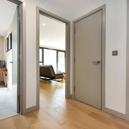 Esquire Apartments Ealing London Bagian luar foto