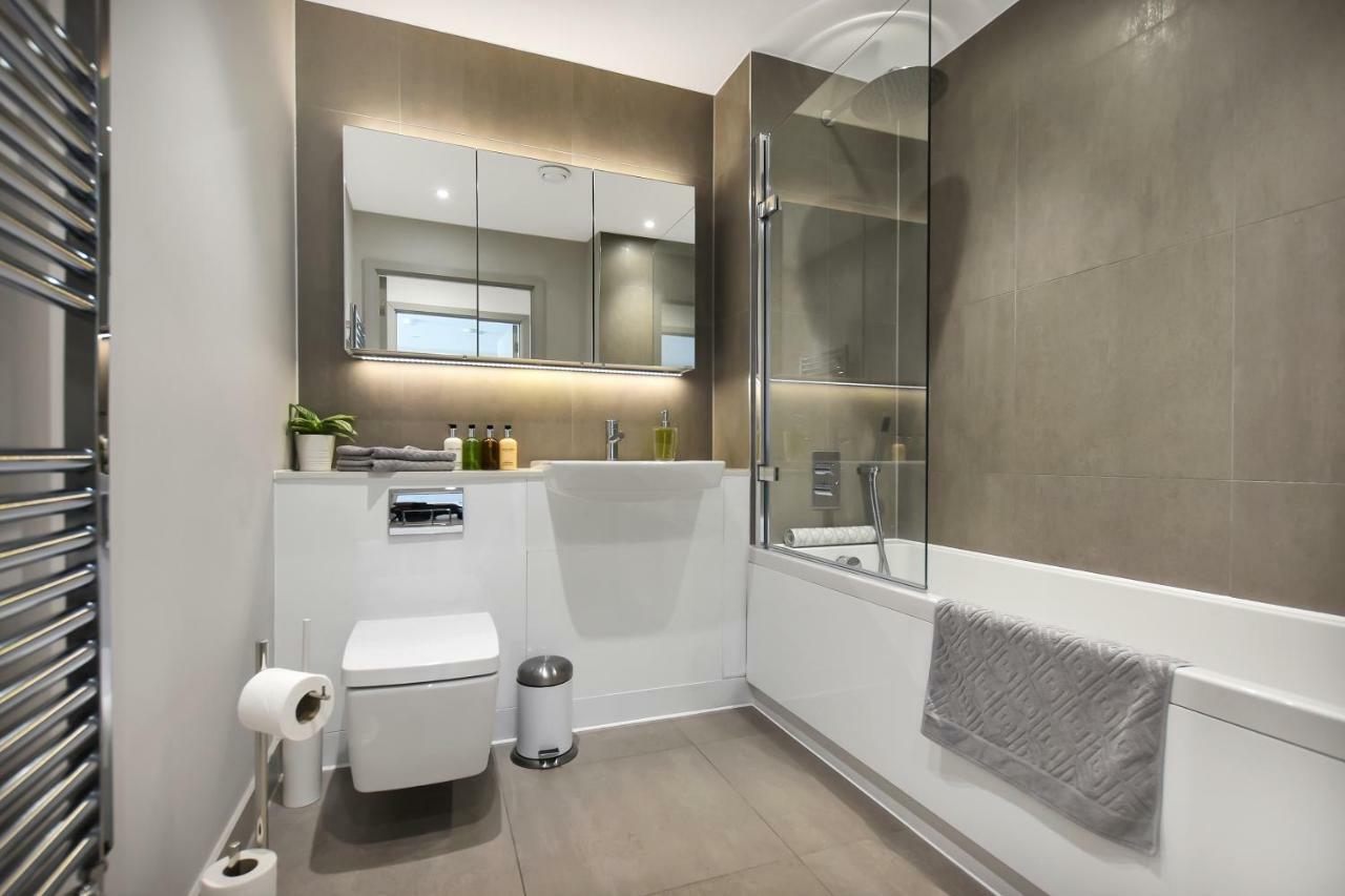 Esquire Apartments Ealing London Bagian luar foto